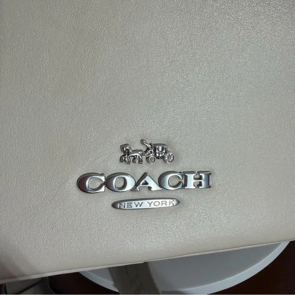 🤍🌸 COACH Ivory light cream Bag pace Brixton Baker Fanny Pack Belt Bag 🦘 kangaroo - Picture 3 of 13